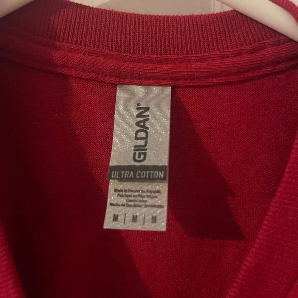 unisex medium shirt